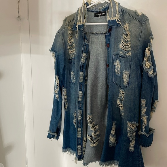 Distressed Denim Jacket - Picture 3 of 5